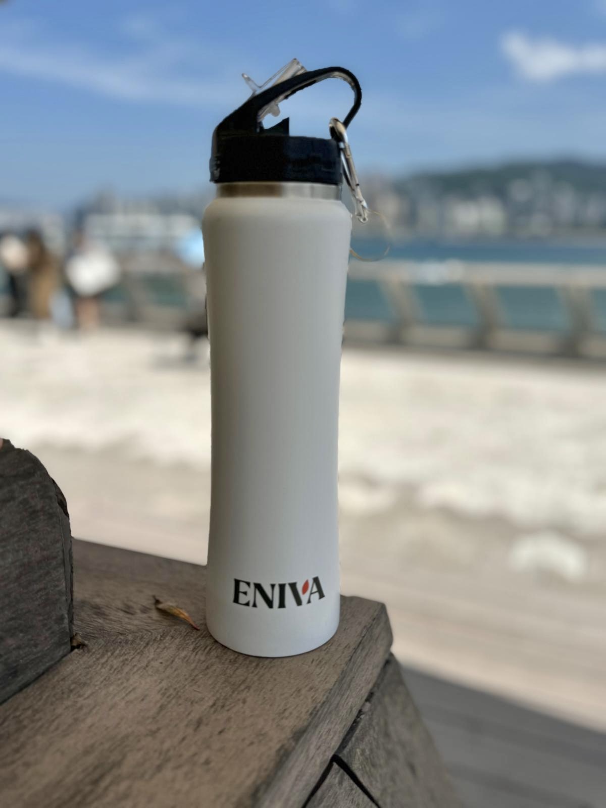 Botella ENIVA blanca · 600 ml — vista del producto
